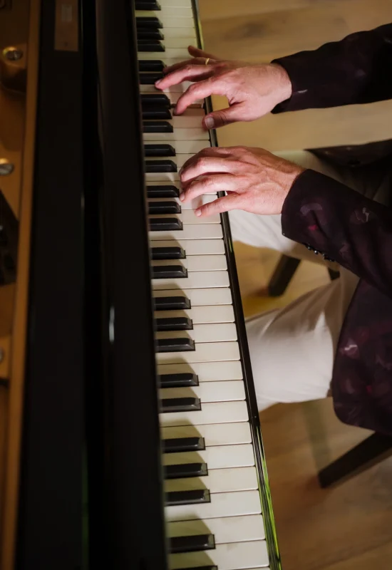 A7400735-Enhanced-NR